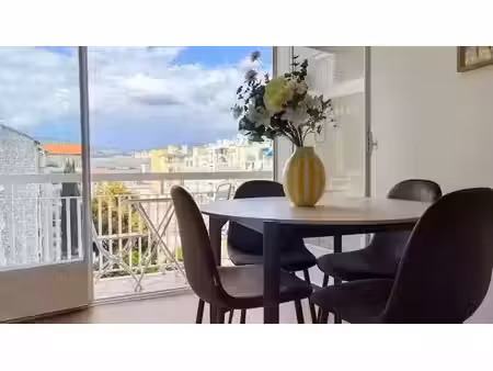 location meublée appartement 2 pièces à nice (06000)  1 300 €