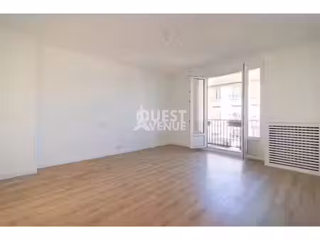 location appartement 3 pièces 64 m² à vaucresson (92420)  1 500 €