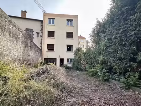 immeuble de 3 appartements t3 à rénover  garage jardin