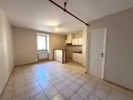 caussade centre - studio en rez-de-chaussée