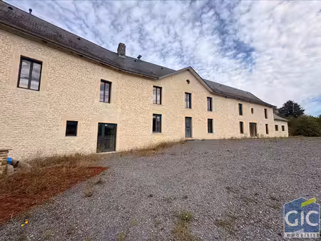 aunay sur odon -batiments en pierre a renover sur 29.5 ha de terres