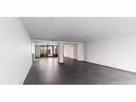 bâtiment commercial à vendre à heusden pour € 249.000