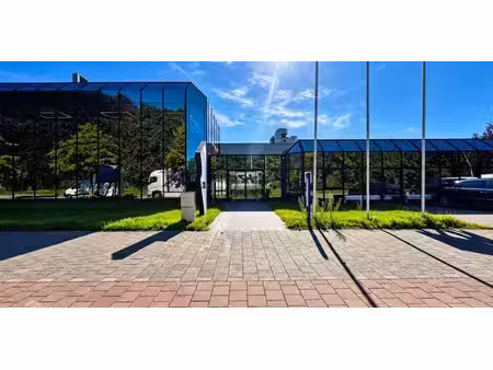 bâtiment d’entreprise à louer à wilrijk pour € 14.602