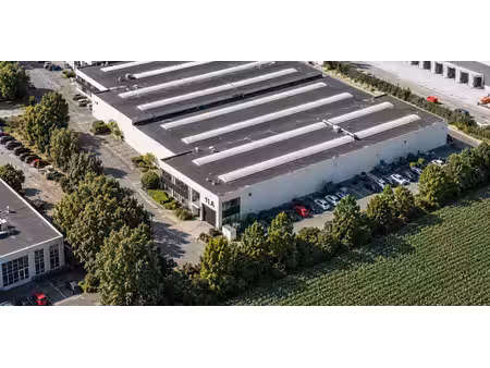 bâtiment d’entreprise à louer à zaventem pour € 7.050