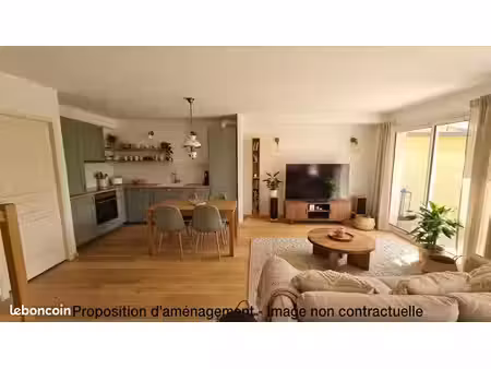 maison de ville 100 m² 3 chambres (possible 4) + terrasse 20 m² et stationnement