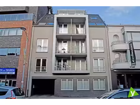 comfortabel appartement met garage in het centrum van eeklo!