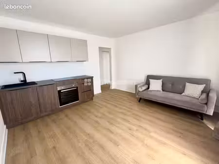 agréable appartement rénové  résidence calme et recherchée