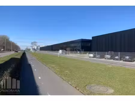 espace de bureaux moderne de 633 m² à proximité de l’e34 ...