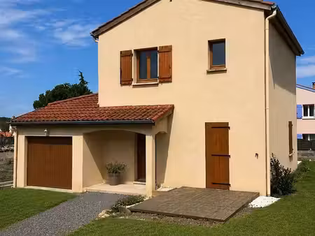 maison 80 m2 proche commerces et écoles