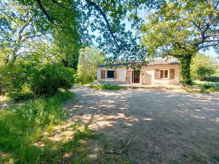 propriété 3 pièces 106 m²