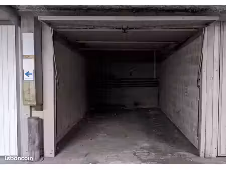 box garage parking belcier