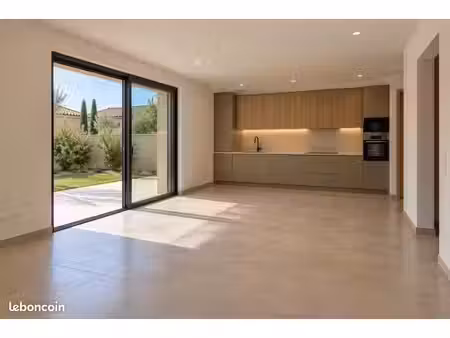 maison 80 m² la roque d antheron