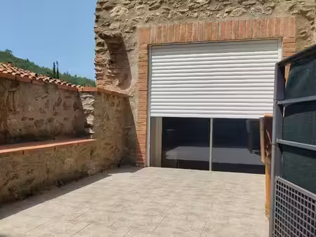 location maison de village