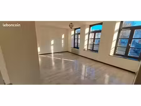 appartement 2 chambres proximité gare tintelleries