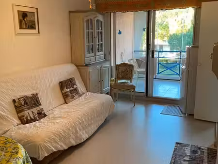 appartement 2 pièces à port fréjus (83600)
