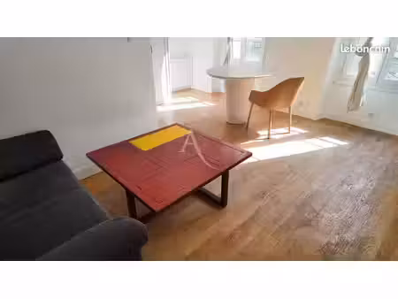 studio 1 pièce 26 m²