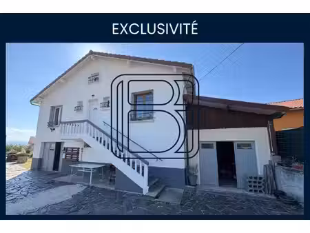 maison de campagne proche de la ville