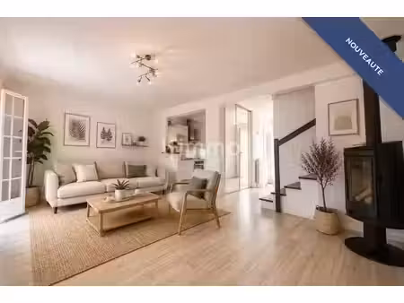 vente maison 4 pièces 89 m² à villeneuve-loubet (06270)  435 000 €