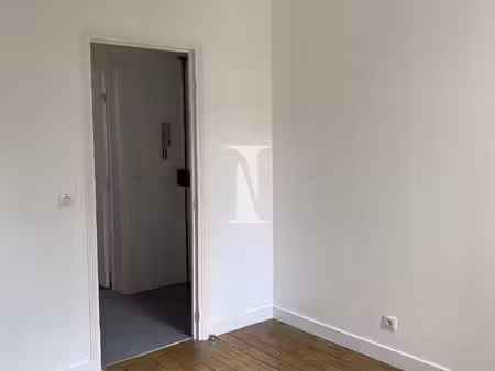 deux pièces vide - 29m² - piscine didot