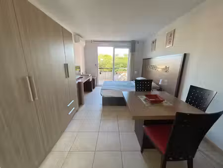 rousset  rue francis perrin - t1 avec terrasse -