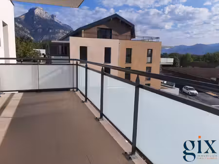 location st ismier t3 récent avec terrasse
