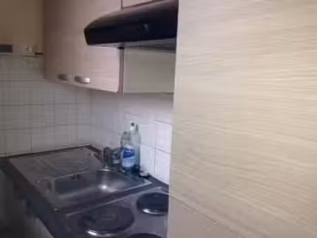 f1 de 28m² avec balcon