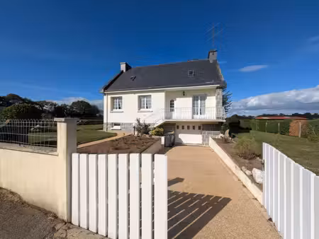 bubry en campagne au calme maison néo bretonne en rez de chaussee sureleve avec vie de pla
