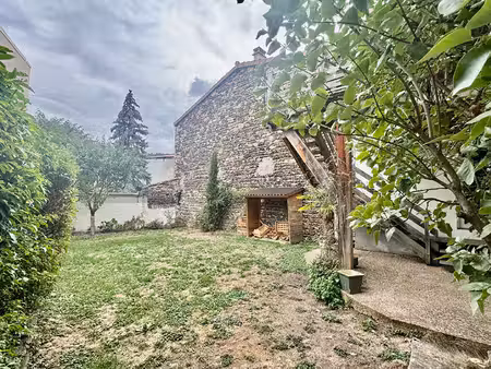 ceyrat boissejour / ensemble immobilier de plus de 200 m2 - atypique et fonctionnel !