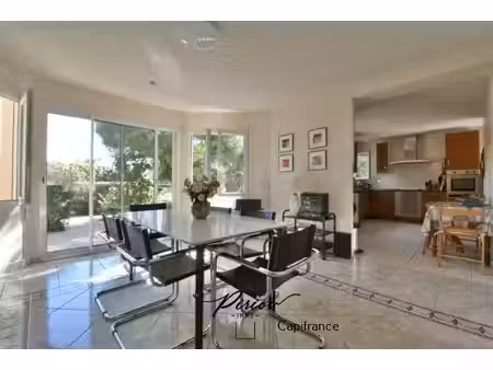 pavillon plain pied  3 chambres  2 sdb  950 m² de terrain