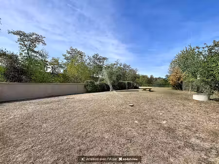 terrain 1251m²