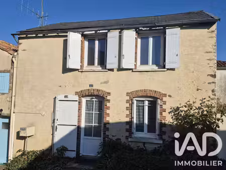 maison de ville à mouchamps (85640)