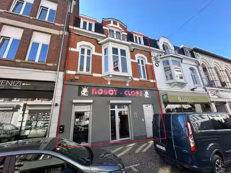 immeuble mixte entièrement rénové à 300m de la grand-place