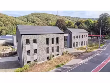 immeuble mixte de 700m²