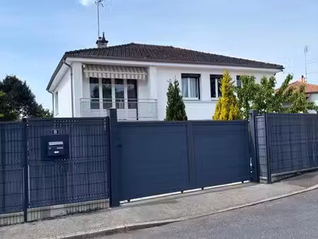 maison familiale idéalement placée