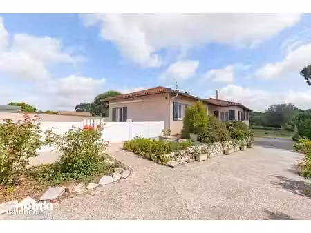 maison 5 pièces 211 m²