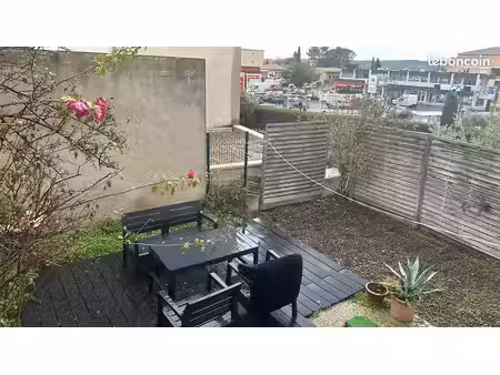 loue t2 avec jardin lumineux a proximité de tous commerces