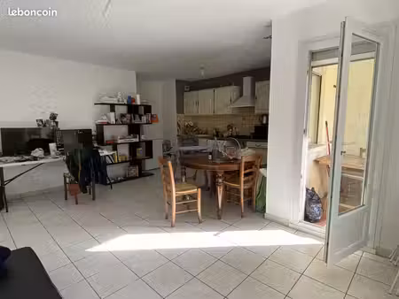 appartement 3 pièces 64 m²