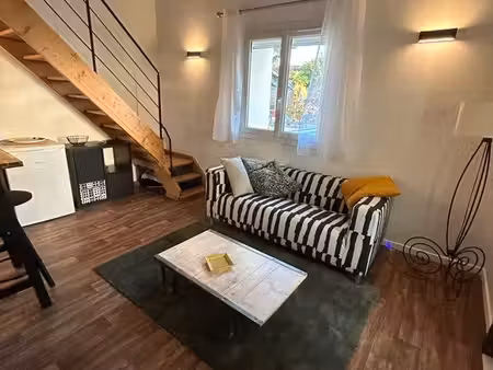appartement t1 bis avec mezzanine de 33 m2 meublé et aménagé dans un pigeonnier  quartier 