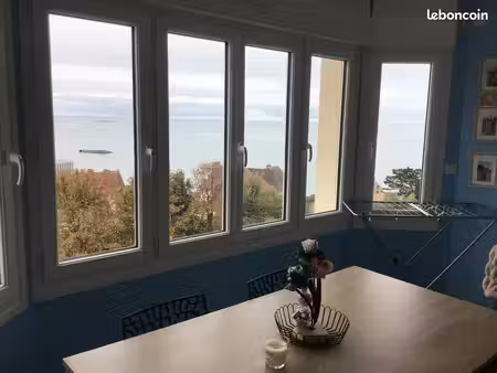 meublé de 50 m2 a arromanches vue sur mer