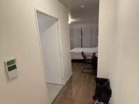grand studio à louer