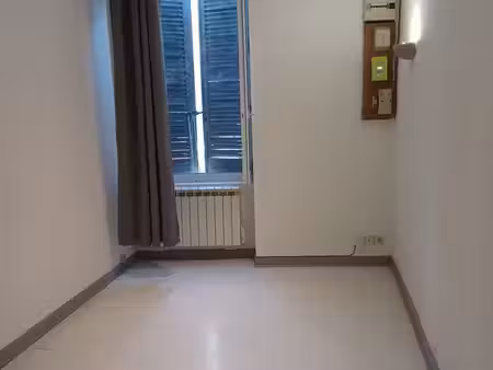 t2 46 5 m² – centre-ville de tullins – 1er étage