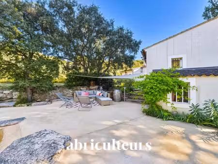 villa d'architecte rénovée de 155 m² à vendre au pied du luberon à cheval-blanc (84460)