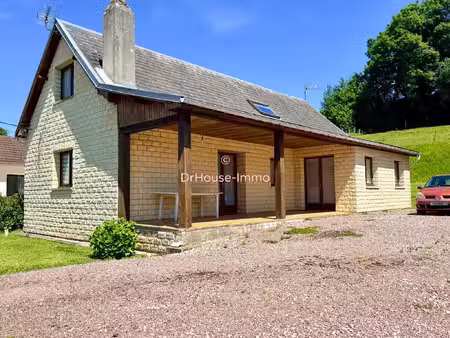 maison individuelle avec terrain arboré de 1 508 m²