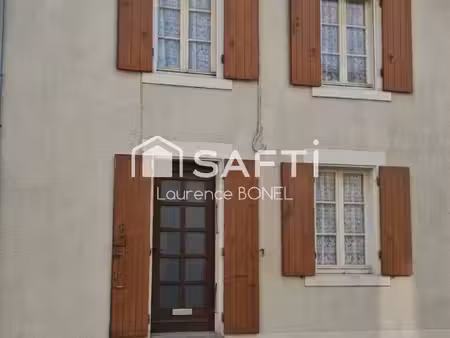 une jolie maison de ville à découvrir rapidement !