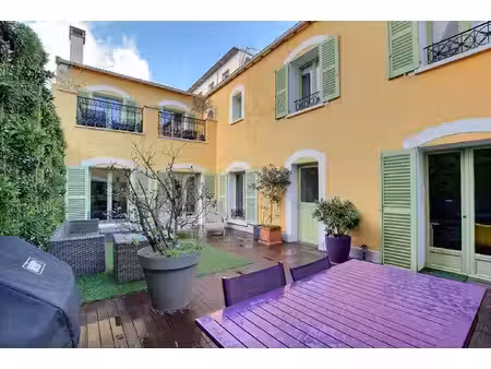 centre-ville - maison familiale de caractère avec terrasse