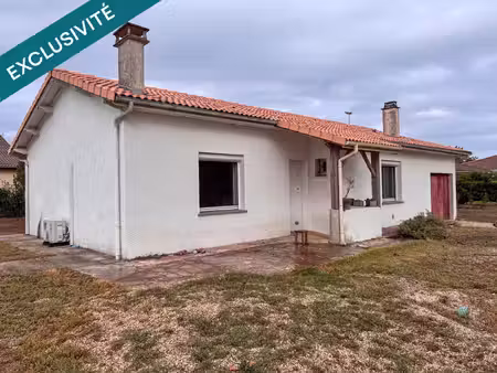 maison 89m2  2 chambres  870m2 de terrrain et piscine