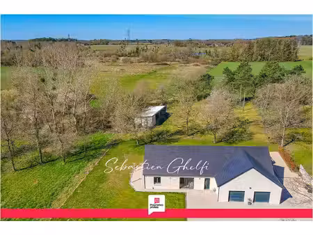 belle maison avec 3 chambres dont 1 suite-salle de sport-double garage