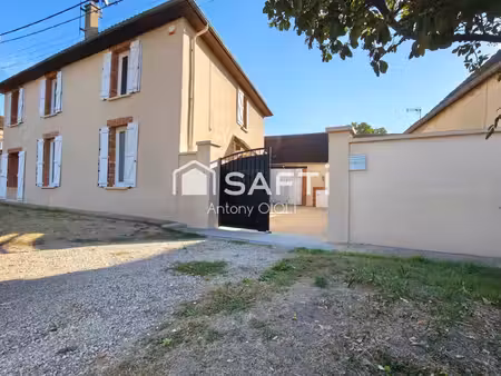 maison de caractère – 201 m² – 6 chambres – grange et dépendances