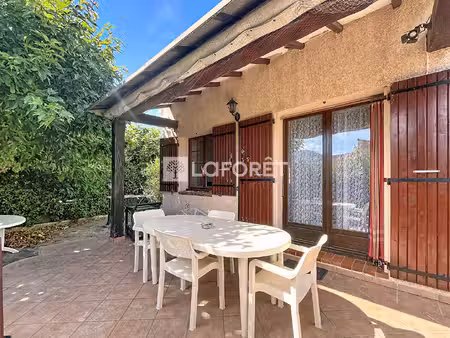 magnifique villa 3 faces   plain-pied  volumes et charme