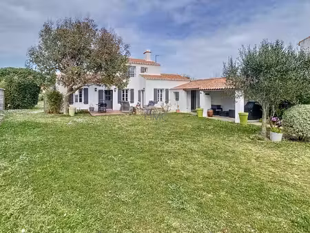 maison de luxe à vendre à la guérinière